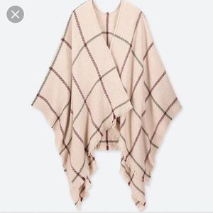 Uniqlo window pane two-way stole